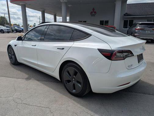 Pearl White Multi-Coat 2021 Tesla Model 3 Standard Range Plus