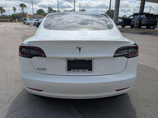Pearl White Multi-Coat 2021 Tesla Model 3 Standard Range Plus