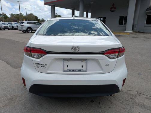 Ice Cap 2023 Toyota Corolla LE