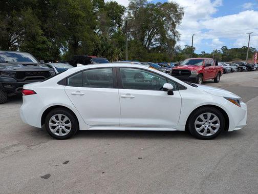 Ice Cap 2023 Toyota Corolla LE