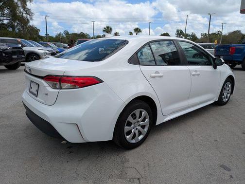 Ice Cap 2023 Toyota Corolla LE