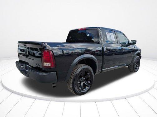 Diamond Black Crystal Pearlcoat 2024 RAM 1500 Classic Warlock Crew Cab 4x4 5'7' Box