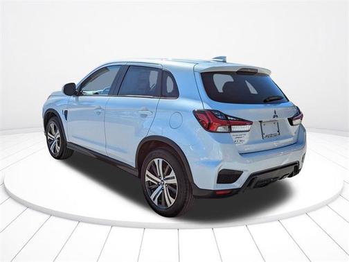 2025 Mitsubishi Outlander Sport SE