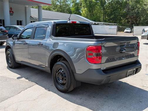 2022 Ford Maverick XL