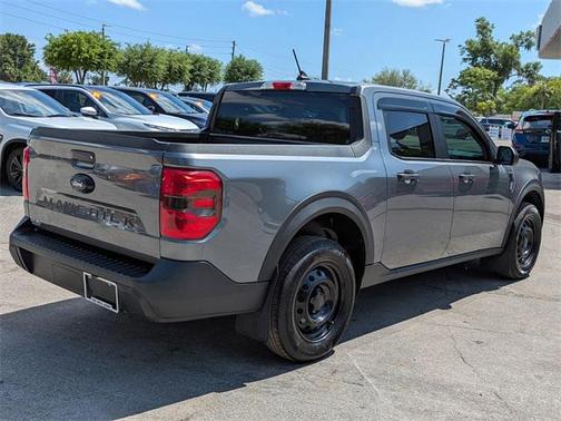 2022 Ford Maverick XL