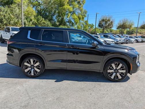 2025 Mitsubishi Outlander SE 2.5 2WD