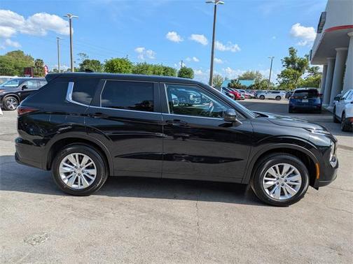 2025 Mitsubishi Outlander ES 2.5 2WD