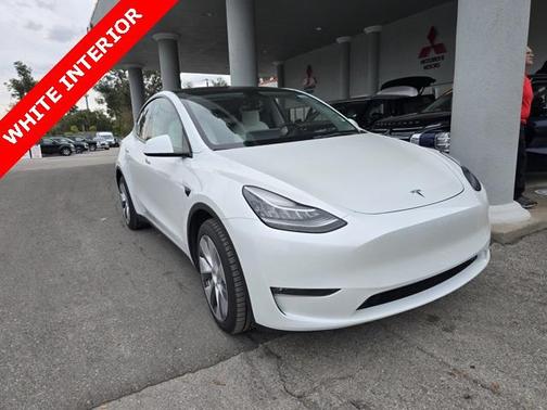 2023 Tesla Model Y Long Range Dual Motor All-Wheel Drive