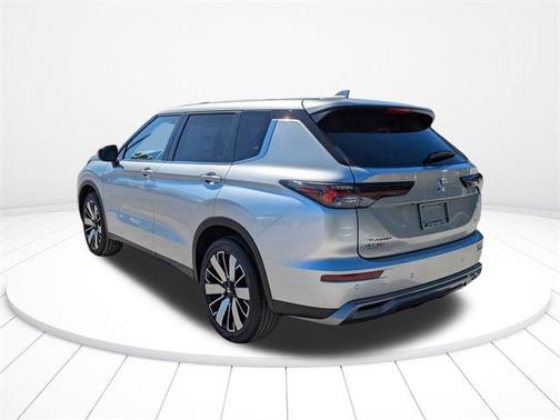 2025 Mitsubishi Outlander SE 2.5 2WD