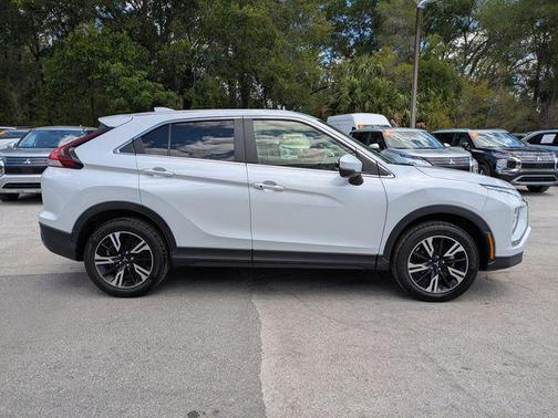 White Diamond 2024 Mitsubishi Eclipse Cross SE