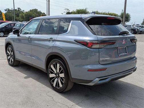 2025 Mitsubishi Outlander SE 2.5 2WD