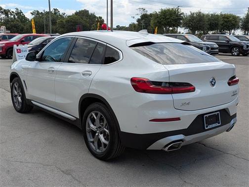 2024 BMW X4 xDrive30i