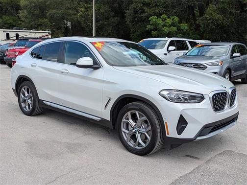 2024 BMW X4 xDrive30i