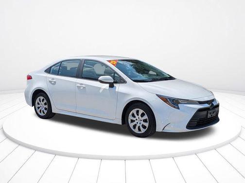Ice 2023 Toyota Corolla LE