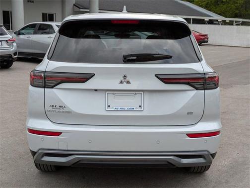 2025 Mitsubishi Outlander SE 2.5 2WD