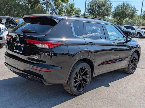 2025 Mitsubishi Outlander PHEV SEL