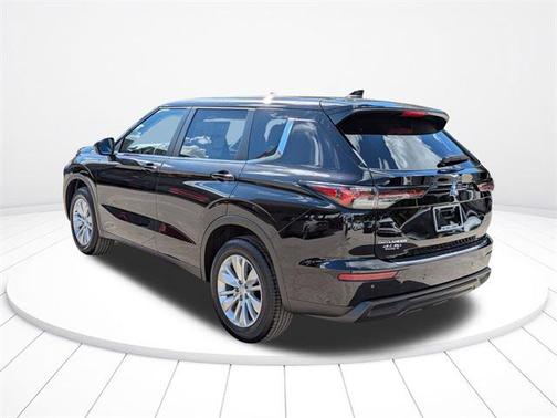 2025 Mitsubishi Outlander ES 2.5 2WD