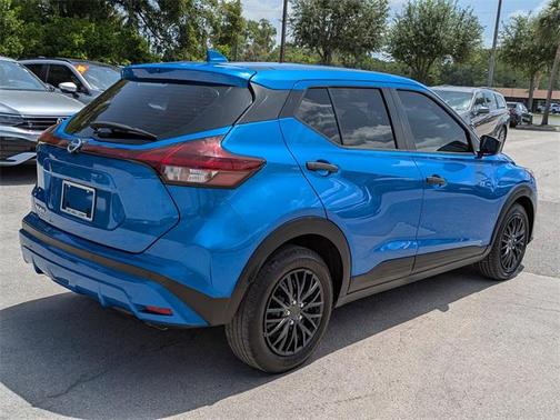 2021 Nissan Kicks S