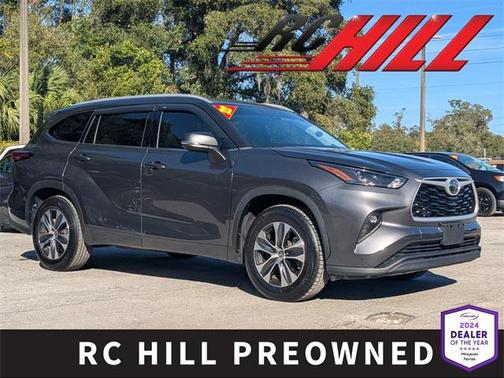 2022 Toyota Highlander XLE