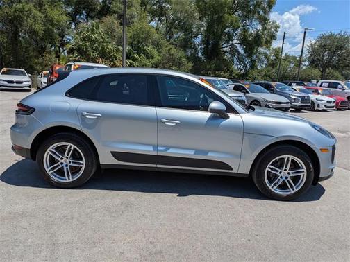 2021 Porsche Macan Base