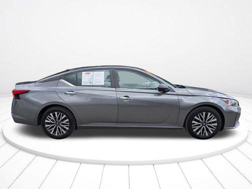 Gun Metallic 2024 Nissan Altima 2.5 SV