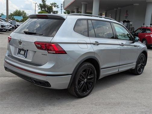 2022 Volkswagen Tiguan 2.0T SE R-Line Black 4MOTION