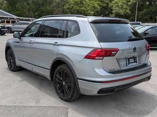 2022 Volkswagen Tiguan 2.0T SE R-Line Black 4MOTION