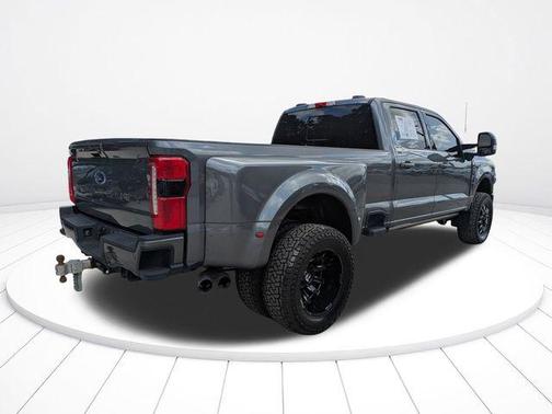 Carbonized Gray Metallic 2023 Ford F-350 Lariat