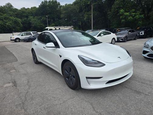 Pearl White Multi-Coat 2023 Tesla Model 3 Long Range