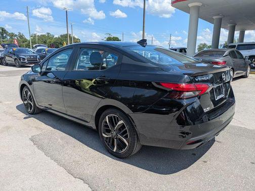 Super Black 2024 Nissan Versa 1.6 S