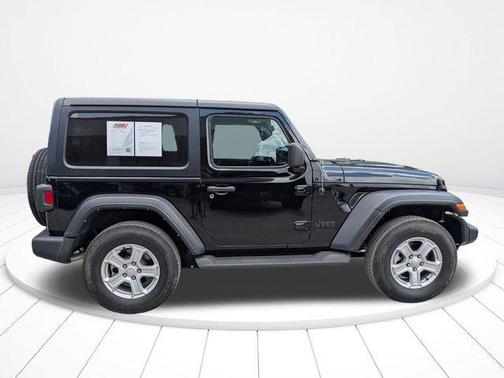 Black Clearcoat 2022 Jeep Wrangler Sport S