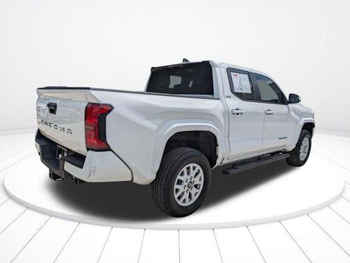 Ice Cap 2024 Toyota Tacoma SR5