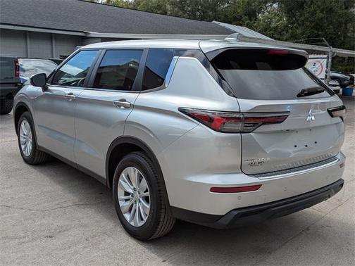 2025 Mitsubishi Outlander ES 2.5 2WD