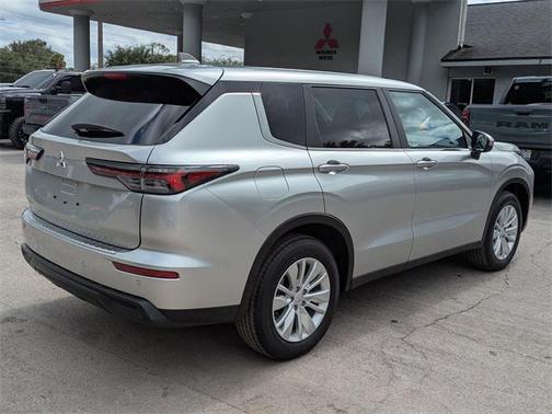 2025 Mitsubishi Outlander ES 2.5 2WD