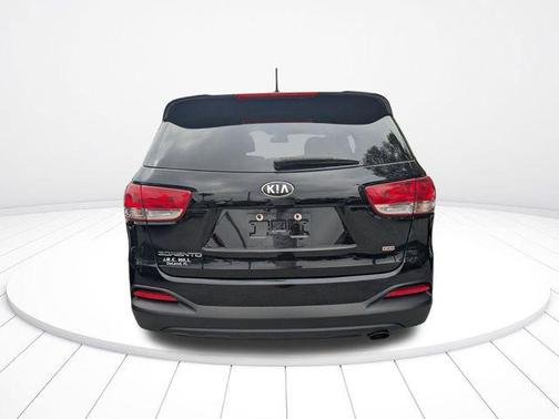 2018 Kia Sorento L