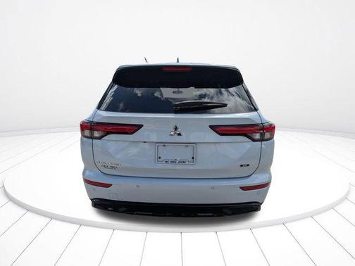 2024 Mitsubishi Outlander SE Black Edition w/Pano Roof S-AWC