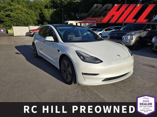 Pearl White Multi-Coat 2022 Tesla Model 3 Long Range