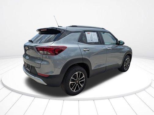 Sterling Gray Metallic 2025 Chevrolet Trailblazer LT