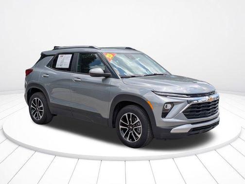 Sterling Gray Metallic 2025 Chevrolet Trailblazer LT