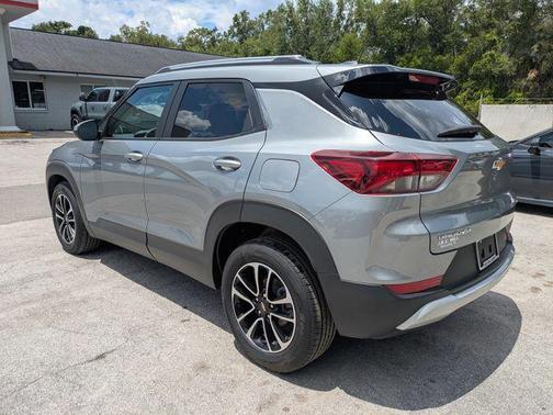 Sterling Gray Metallic 2025 Chevrolet Trailblazer LT