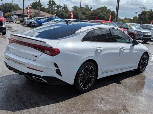 2022 Kia K5 GT-Line