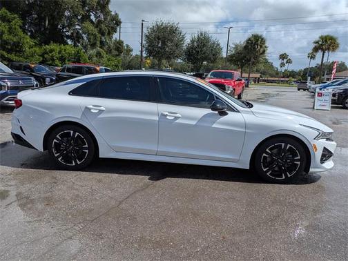 2022 Kia K5 GT-Line