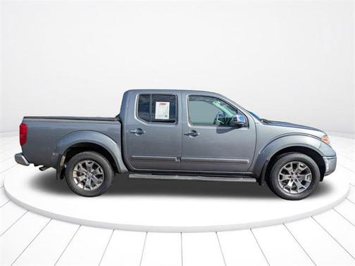 2019 Nissan Frontier SL