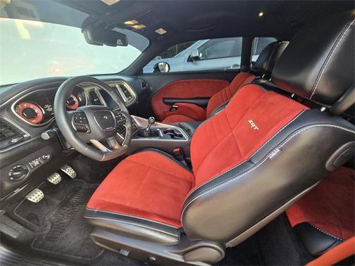 2015 Dodge Challenger SRT Hellcat