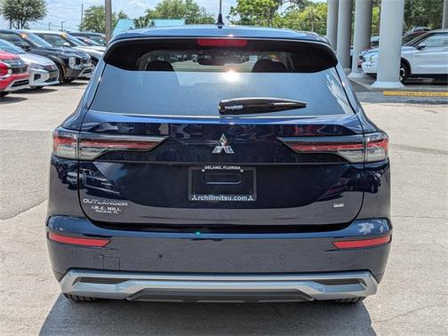 2025 Mitsubishi Outlander SE 2.5 2WD