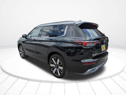 Black Diamond/Alloy Silver Roof 2025 Mitsubishi Outlander SEL S-AWC