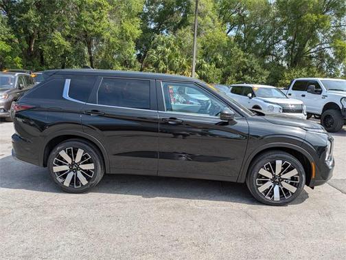 2025 Mitsubishi Outlander SE 2.5 2WD