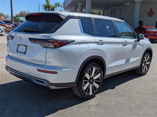 2025 Mitsubishi Outlander SE 2.5 2WD