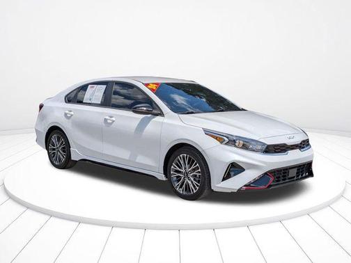 Snow White Pearl 2024 Kia Forte GT-Line