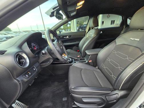 Snow White Pearl 2024 Kia Forte GT-Line